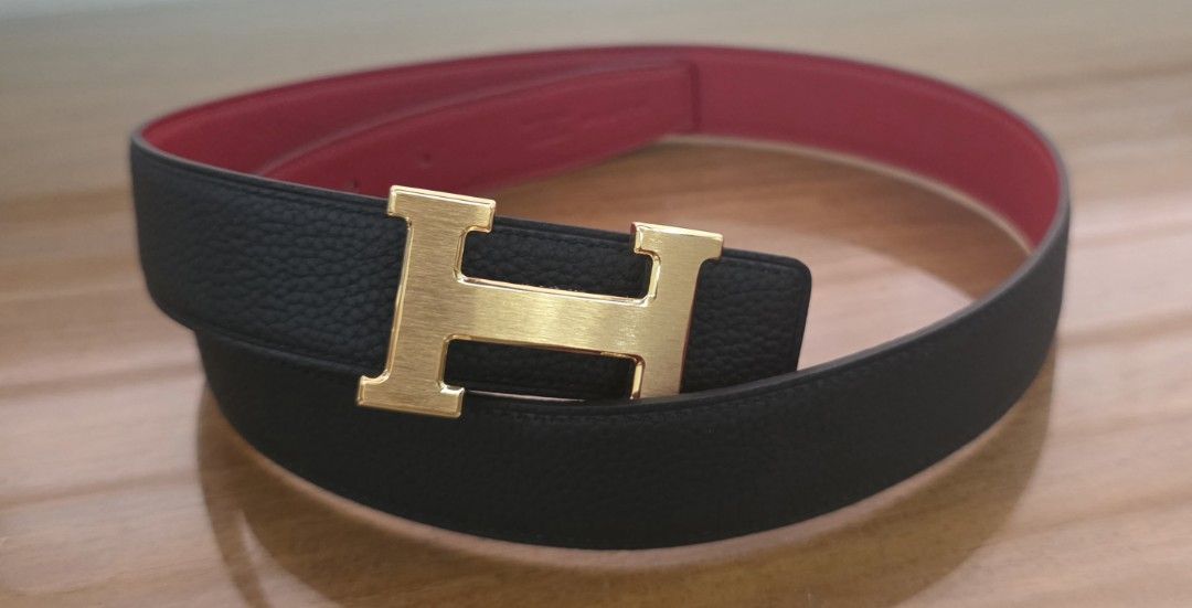 Hĕrmēs Reversible Belt (Category: Belts) located in Quezon City. Submitted by lifestyleboutik (Listing ID 1467806504, Image 3). Description: Reversible Genuine leather Non tarnish hardware Coded.