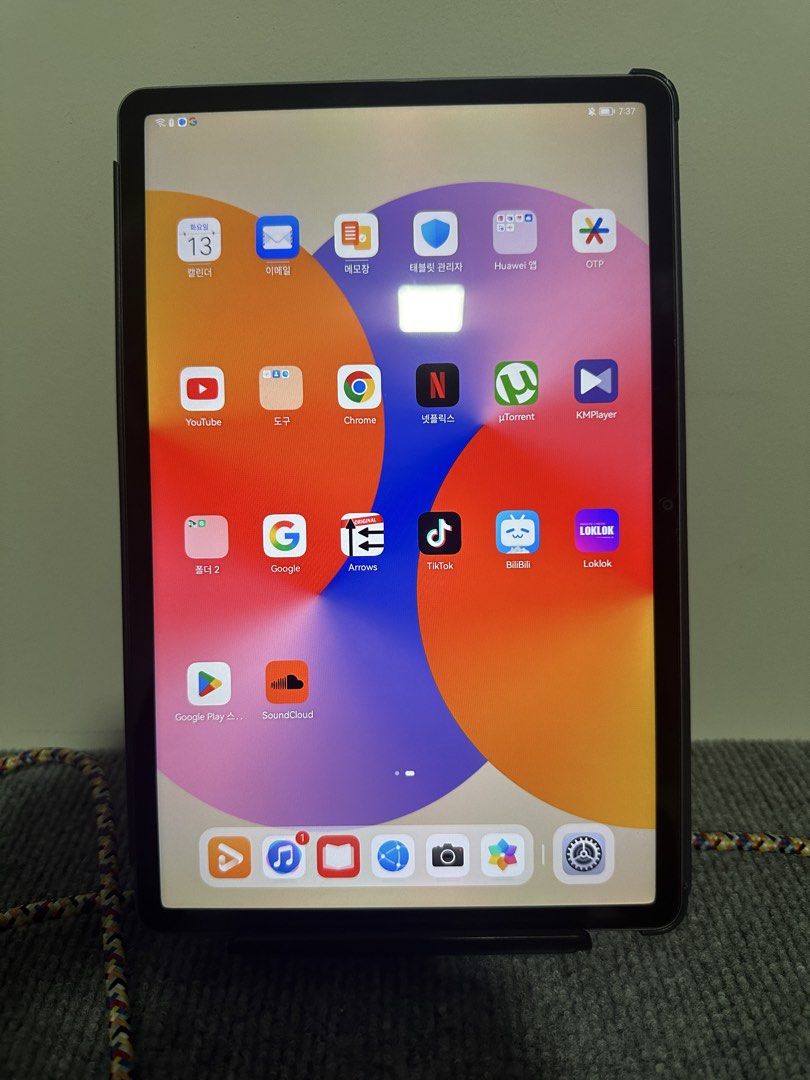 Huawei matepad se 11 (Category: Android) located in Manila. Submitted by andy0729 (Listing ID 1467726244, Image 2). Description: MODEL : AGS6-W09 ROM 128GB RAM 6GB huawei mate se11 Box tablets Leather case.