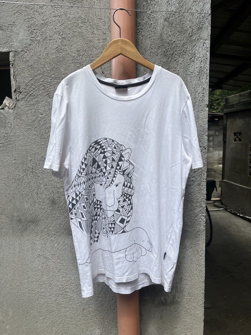hugo boss shirt (Category: Tshirts & Polo Shirts ) located in San Simon. Submitted by wegintal (Listing ID 1467636466, Image 1). Description: Hugo boss shirt 19 x 27 Good condition ₱499+sf complete tags.