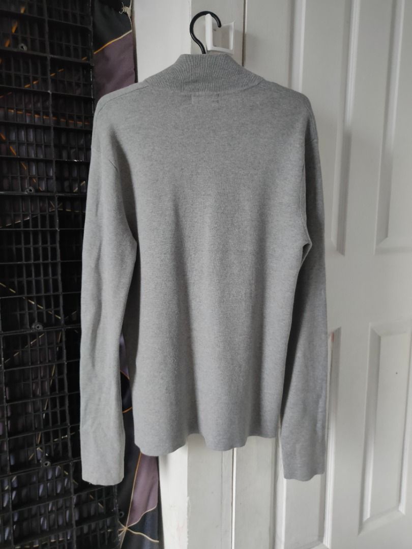 Hugo Boss Zip up Jacket - Small (Category: Coats, Jackets and Outerwear) located in Dasmarinas. Submitted by acesteve (Listing ID 1467755213, Image 2). Description: Size in inches: 18.5 width 27.5 length Loc: Dasma Cavite MOP: Gcash.