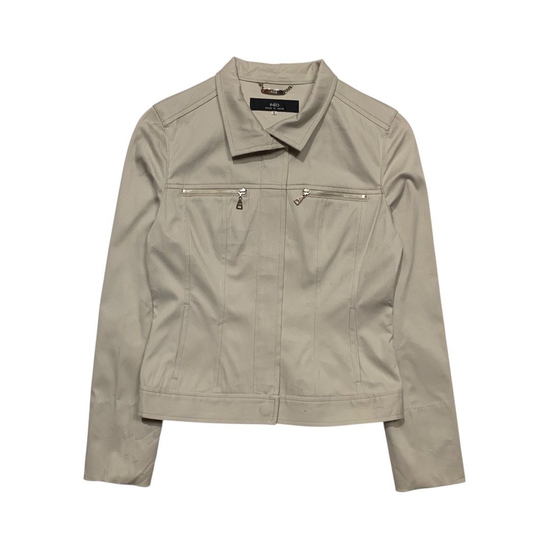 Ined Japan Zip-Up Jacket (Category: Coats, Jackets and Outerwear) located in Baguio. Submitted by thesecretshop_ph (Listing ID 1467729341, Image 1). Description: Size: 9 Lenght: 22” Width: 17” Issue: Needs Wash Fresh Loots.