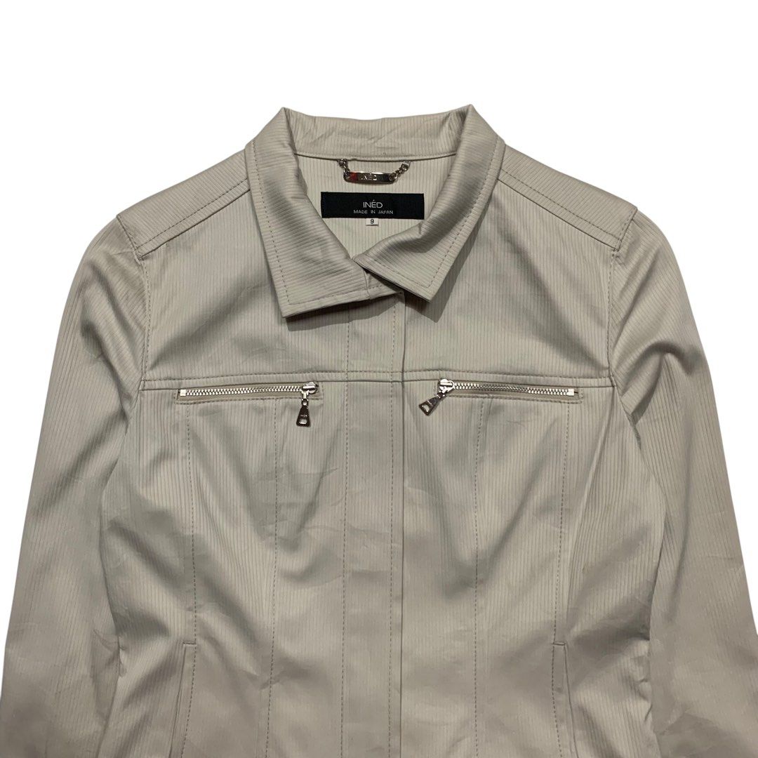 Ined Japan Zip-Up Jacket (Category: Coats, Jackets and Outerwear) located in Baguio. Submitted by thesecretshop_ph (Listing ID 1467729341, Image 3). Description: Size: 9 Lenght: 22” Width: 17” Issue: Needs Wash Fresh Loots.