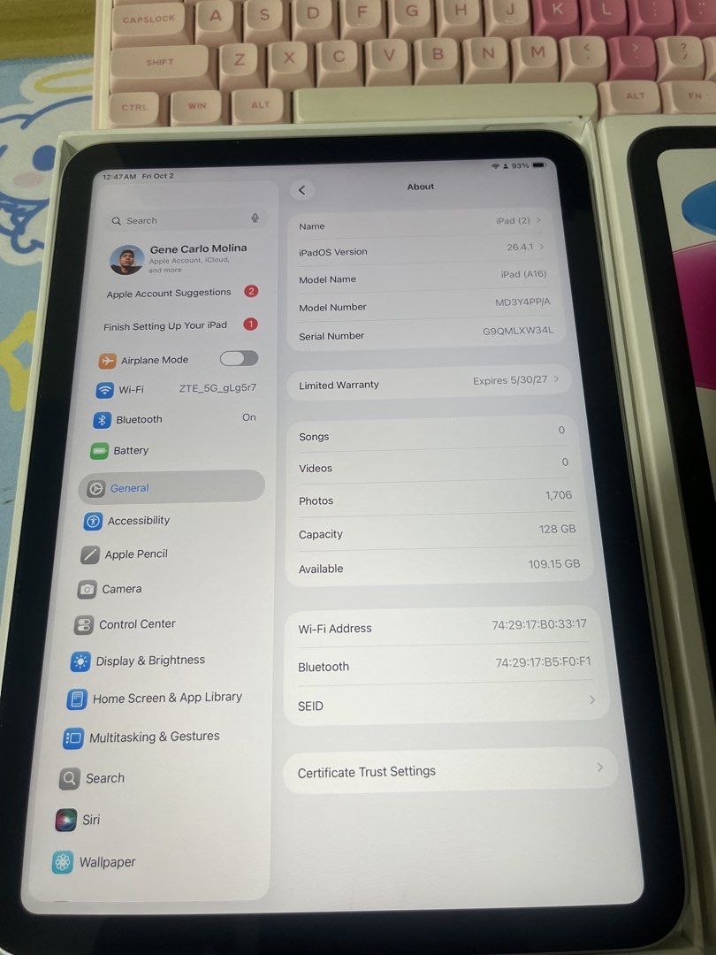 ipad 11th gen silver almost bnew (Category: iPad) located in Manila. Submitted by gene0805 (Listing ID 1467605458, Image 2). Description: - Model: iPad 11th Gen - Color: Silver - Storage: 128GB - Condition: Almost brand new, super smooth - Battery Health: 97% (Cycle count: 107) - Warranty: Limited warranty valid until May 30, 2027 - Inclusion: Original box included - Meetup Location: Valenzuela City.