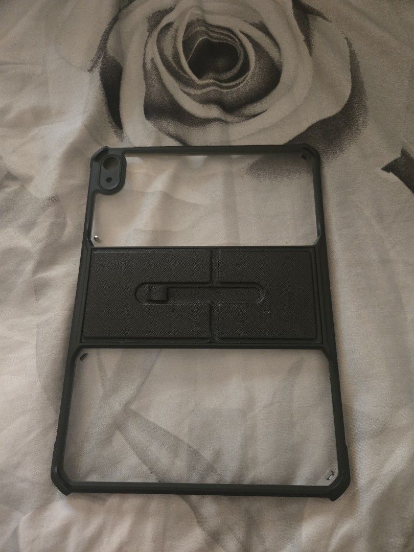 iPad A16 11th Gen Back Cover (Category: Cases & Sleeves) located in Binan City. Submitted by atjuego (Listing ID 1467658930, Image 3). Description: XUNDD iPad A16 back cover with built-in stand.