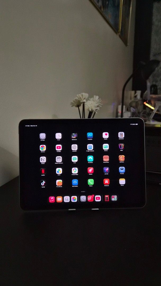iPad Air 11" (M3, 128GB) Space Gray (Category: iPad) located in Manila. Submitted by aja_declutters (Listing ID 1467801388, Image 2). Description: Hi! Selling my iPad Air 11" (M3) ✅ 128GB, Space Gray ✅ 95% battery health (165 cycles) ✅ Running iPadOS 26.6.1 ✅ Bought for ₱58,000, now ₱54,000 at the Apple Store Reason for selling: Not being used. I’m always traveling or on my laptop, so this poor iPad has watched a few movies and spent the rest of 