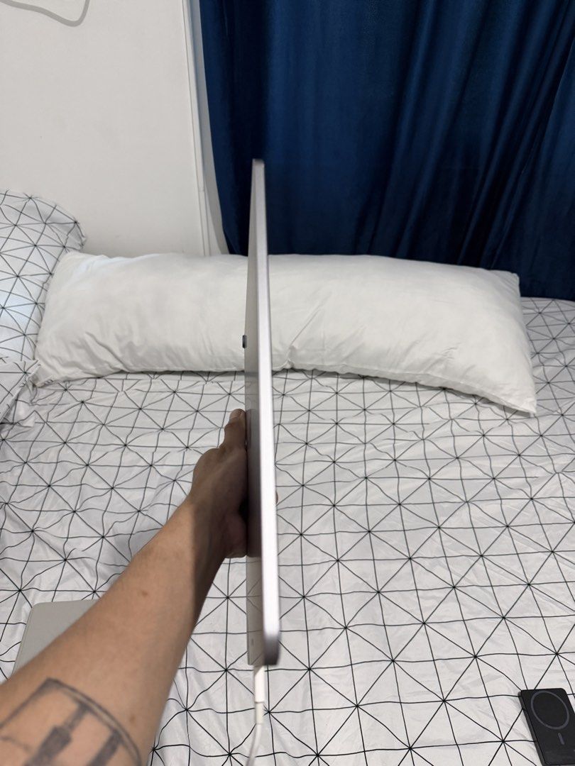 iPad Air M3 - 13 Inch (Category: iPad) located in Manila. Submitted by marvicjose40717 (Listing ID 1467679709, Image 3). Description: Selling iPad Air M3 - 13 Inch 100% Battery Life 99% Smoothness Complete with Box + Charger RFS: Hindi na nagagamit. Loc: Cainta Can do meet ups Ayala Feliz or SM Masinag.