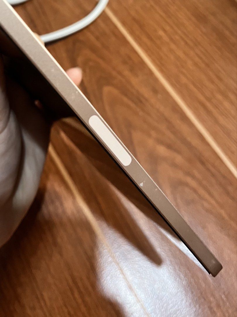IPAD MINI 6th Gen, 256GB, PINK, Wifi Only (Category: Laptops & Notebooks) located in Valenzuela. Submitted by geneva.koala (Listing ID 1467735963, Image 3). Description: IPAD MINI 6 PINK 256gb Wifi Only With case Bought on 2022 Lady Owned No issues Appearance issue: Small Scratch on the side because of apple pen magnetism Very well taken care of Location: Gen. T. De Leon, Valenzuela City.