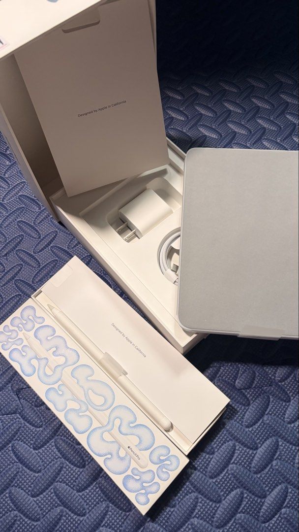 iPad mini 7th generation (128GB, Sky Blue) (Category: iPad) located in Valenzuela. Submitted by kokobeyb (Listing ID 1467710163, Image 2). Description: -bought last December 8, 2024 -complete with box, unused cable and charger -with peel sticker, can still give you the unboxing feels -97% smooth (day 0 tempered glass with 3 minor dents due to bathroom accident) -89% battery health (can still last more than a day of fair usage) -comes with origina