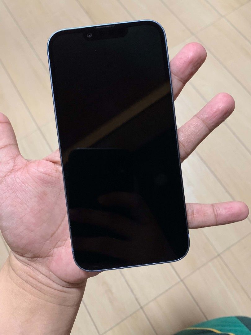 IPHONE 14 128 GB BLUE (Category: iPhone 14 Series) located in Rizal. Submitted by angeeeeeeeel8 (Listing ID 1467794847, Image 3). Description: iPhone 14 128GB Blue - Good as New Nabili last December 2025 • 10 months old pa lang • 96% Battery Health • makinis overall, with minor paint chip sa camera ring (common issue, camera lens mismo no issue, malinaw pa din) - see close-up photo • Openline, NTC, No iCloud issue • All working: Face ID, True Ton