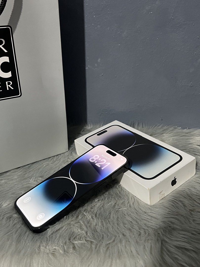 iphone 14 pro 128GB factory unlocked (Category: iPhone 14 Series) located in Cavite. Submitted by allen666- (Listing ID 1467628995, Image 2). Description: 77% battery health face id & truetone working no dents nor scratches with original box, cord, case, power mac paper bag. no hidden issues! check all u want upon meet-up the price is firm ☺️.
