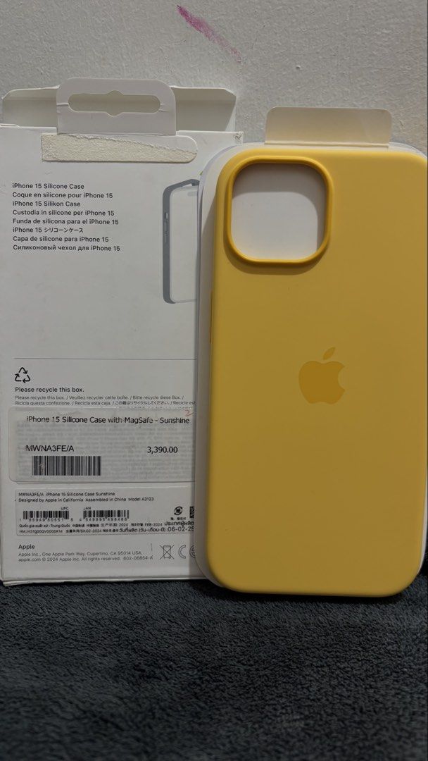 Iphone 15 apple silicone case (Category: Cases & Sleeves) located in Paranaque City. Submitted by prelovedph2019 (Listing ID 1467676737, Image 2). Description: OPENED BOX ONLY.