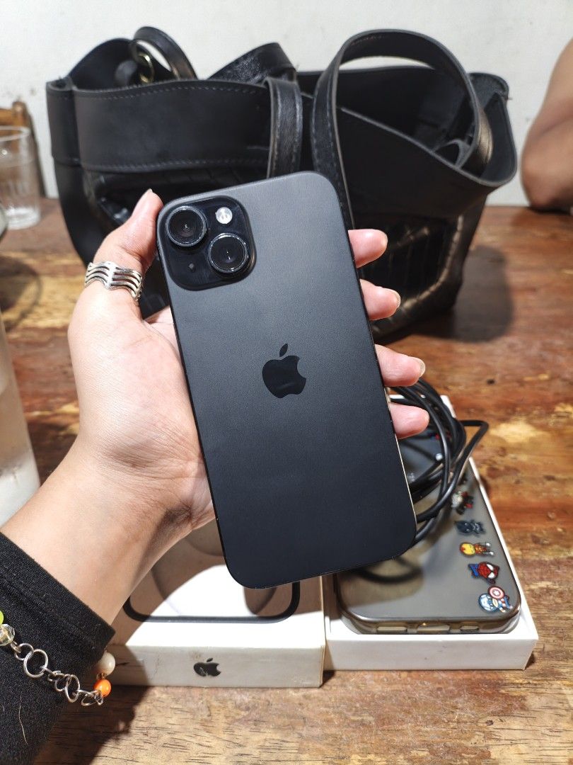 IPHONE 15 (BLACK) 128GB (Category: iPhone 15 Series) located in Manila. Submitted by titaniaaa. (Listing ID 1467674594, Image 1). Description: IPHONE 15 (BLACK) - FU - 128GB - 86% BH - ZP/A LOCAL VARIANT; NTC APPROVED - ALL WORKING TRUE TONE AND FACE ID - NO HISTORY OF REPAIR - NO SIM RESTRICTIONS - NO ISSUE OTHER THAN MINIMAL PAINT CHIPS AND SMALL SCRATCH NA BARELY NOTICEABLE inclusion: orig box, ugreen charger, case unli check and unli reset up