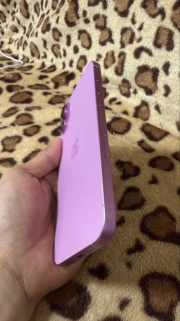 Iphone 16 plus (Category: iPhone 16 Series) located in Manila. Submitted by elizurabalos (Listing ID 1467734273, Image 3). Description: Iphone 16 plus 128gb 92 bh No issue Unit only No box No cord Imus .