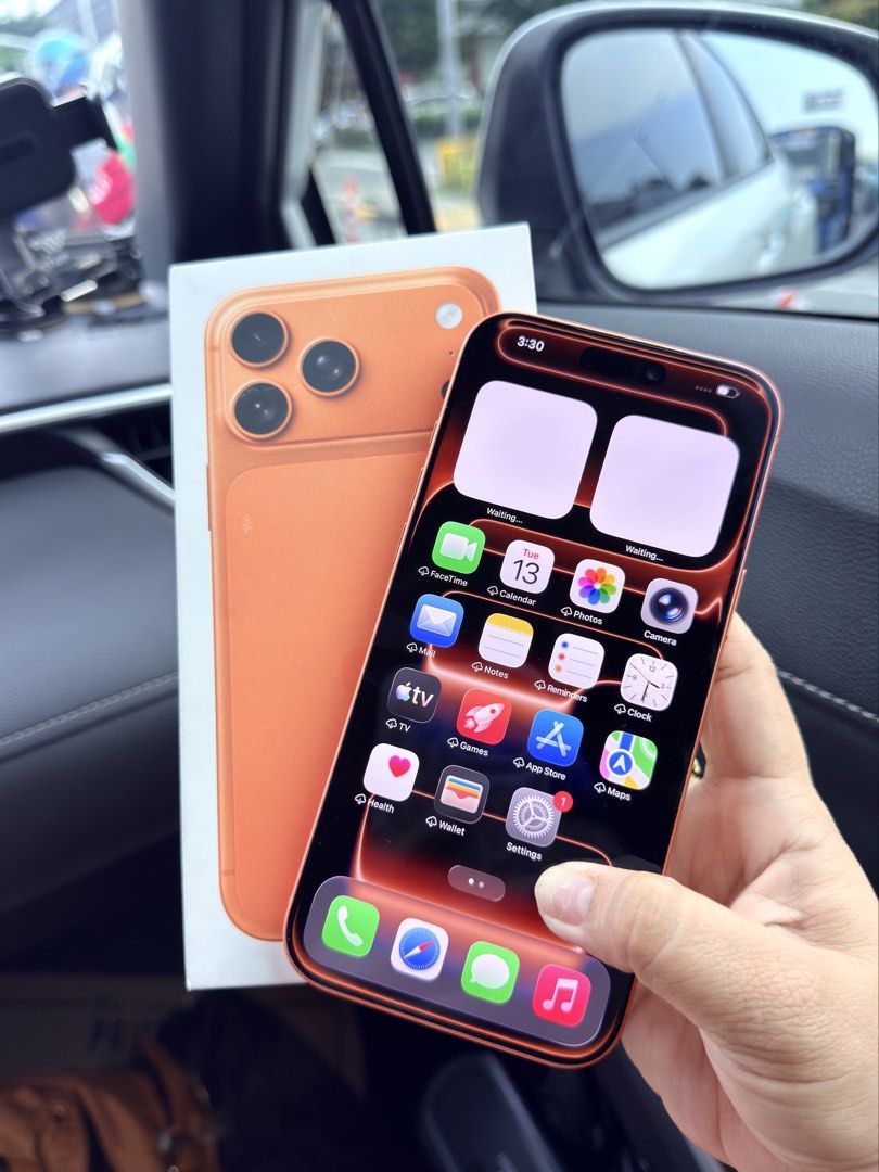iPhone 17 pro max 256gb (Category: iPhone 17 Series) located in Manila. Submitted by micae16 (Listing ID 1467693366, Image 2). Description: For sale No issue No history of repair or replaced any parts Openline NTC smooth No dents 93bh orig Comes with Orig box Orig cord Cases Loc manila .