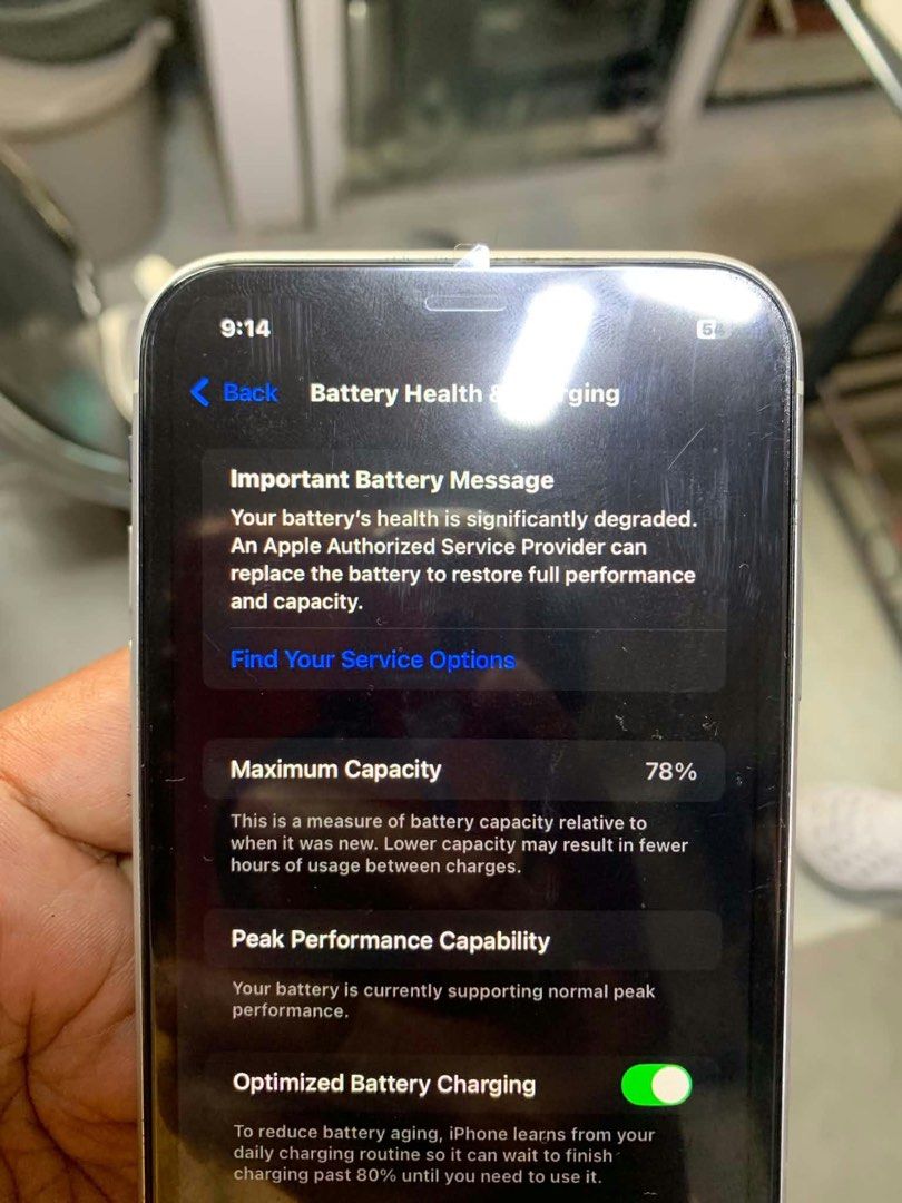 Iphone xr 128gb. FU🍎 (Category: Others) located in Manila. Submitted by aldriana_jane (Listing ID 1467681198, Image 2). Description: Iphone xr 128gb. FU🍎 unli reset/update. no face id , trutone working 78% bh; still makunat matagal malobat🔋 super smooth itouch , no ghost touch issue: dents sa screen lagyan mo lang tempered di na halata. both camera still working📸 unli check sa personal magsawa ka. inclussion📥 unit , case , 3days warranty no 