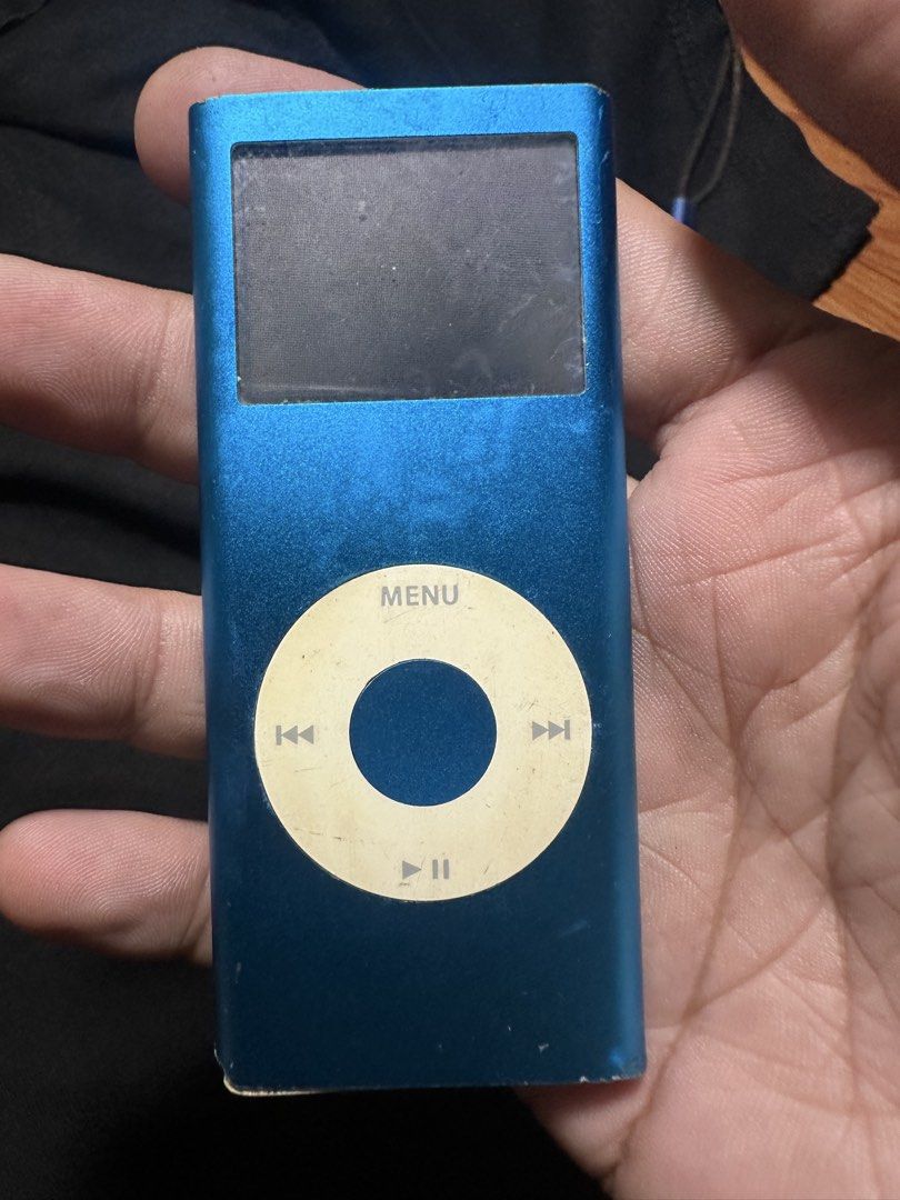iPod Nano 2nd Gen 4GB Defective (Category: Portable Music Players) located in Manila. Submitted by raymartpalomar (Listing ID 1467629260, Image 1). Description: Loc-Katuparan Vitas Tondo issue-No power at dents bandang charging pin hnd ko alam kung ok lcd pang parts nyo nalang .