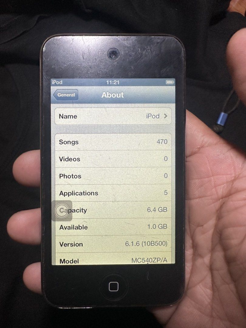 iPod Touch 4th Gen 8GB 470-Songs (Category: Portable Music Players) located in Manila. Submitted by raymartpalomar (Listing ID 1467630239, Image 1). Description: Loc-Katuparan Vitas Tondo 14hrs Playing Music BTS Album Songs Taylor Swift Album Songs Aya Loves Songs Cover Beats .