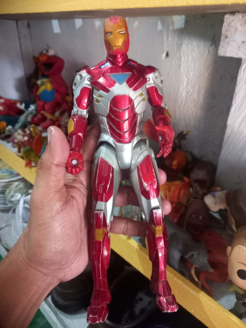 Iron Man Action Figures Marvel (Category: Figurines & Statues) located in Manila. Submitted by cristobalc40322 (Listing ID 1467628418, Image 2). Description: - Marvel Action Figure Bundle (3 pieces total) - Includes 3 Iron Man variants: Classic Red & Gold, Red & Silver, and Dark Stealth Suit - Fully articulated joints on all figures for dynamic posing - Great addition for collectors and kids alike - Selling as a complete set only VERY GOOD CONDIT