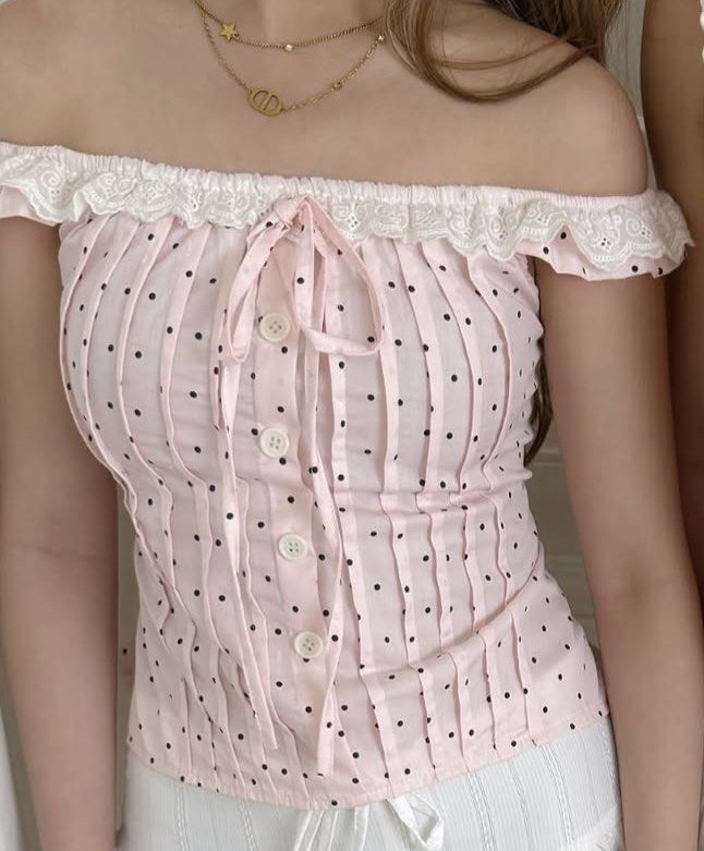 Isa the Label Layla lace top (Category: Blouses) located in Cabanatuan. Submitted by harrythebear (Listing ID 1467619219, Image 1). Description: - Isa the Label Layla lace top - no flaws - rfs: decluttering.