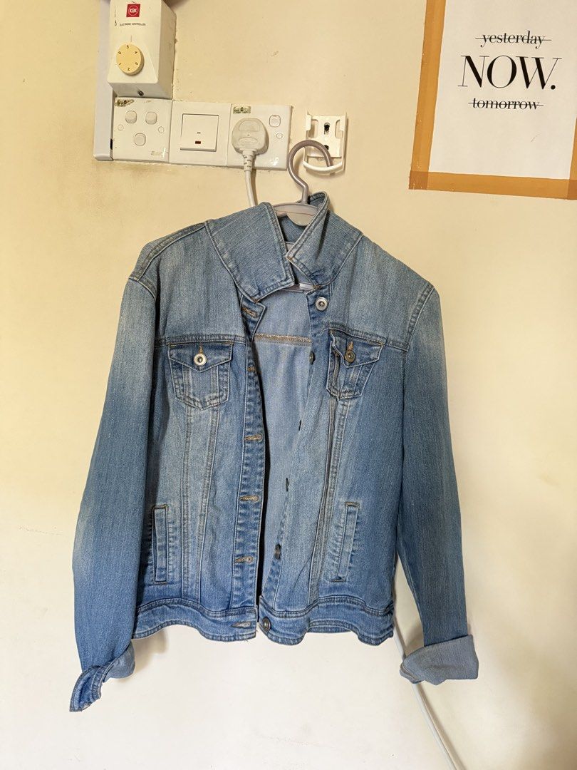 Jacket Jeans (Category: Jeans) located in Dungun. Submitted by season.3 (Listing ID 1467713521, Image 1). Description: Used once only Size S Not including postage .