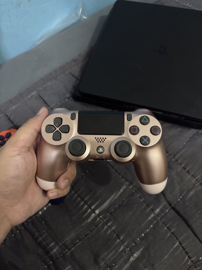 (Jailbreak) PS4 SLIM 500GB (Category: PlayStation) located in Cavite. Submitted by xsavier88 (Listing ID 1467767972, Image 3). Description: 🌟For sale! PS4 Slim 500GB Jailbreak 8,500 PHP 8,500 PHP 8,500 PHP 🌟INCLUSIONS: Unit, HDMI & Power Cable Charging Cable 2 Controllers Plug & play. No issues test to sawa, may mga naka install na din mga laro (Check the attached images. Pwede ko ihatid sainyo mismo basta nearby area lang. Add ka lang onting c