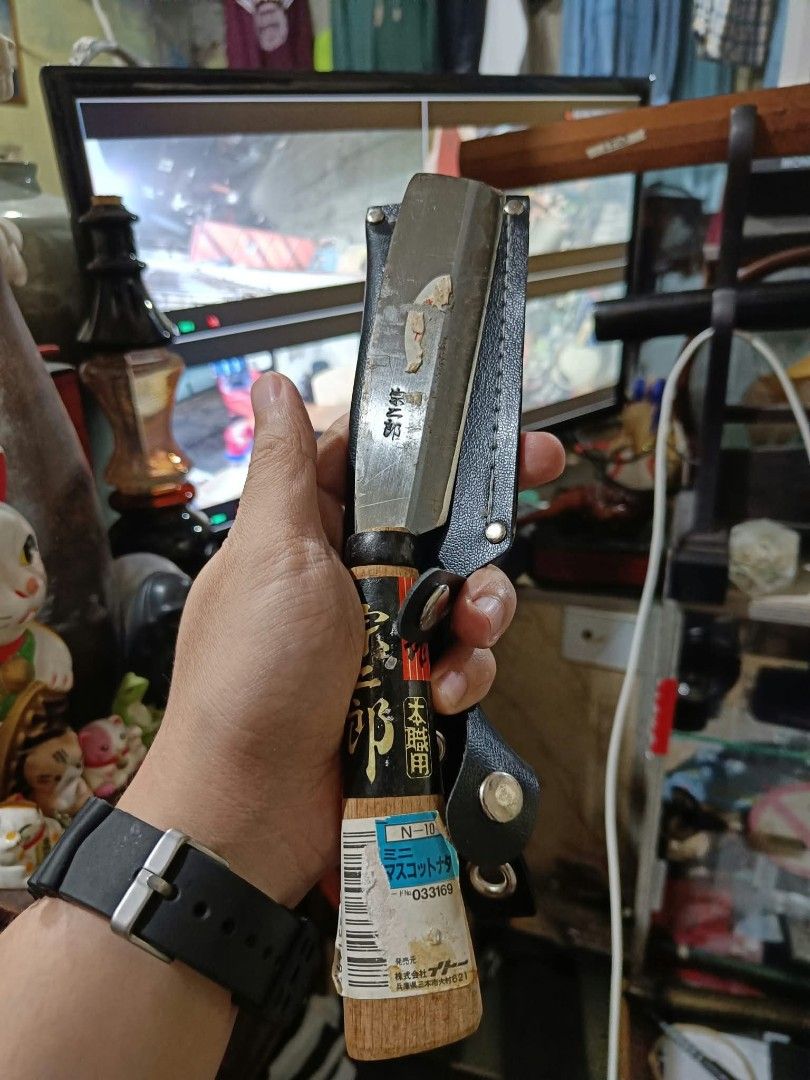 Jaoanese small nata knife (Category: Knives & Chopping Boards) located in Taguig. Submitted by nippon.toki (Listing ID 1467829103, Image 3). Description: Please read! For sure buyer only! NO COD/COP No reservation The items will be sold to the first payer w/o prior notice. Verbal reservations are not acceptable. Note: All items are vintage. Please manage your expectations accordingly. G cash payment. Shipping via Lalamove Metro Manila. For provin