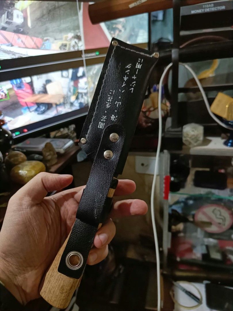 Jaoanese small nata knife (Category: Knives & Chopping Boards) located in Taguig. Submitted by nippon.toki (Listing ID 1467829103, Image 2). Description: Please read! For sure buyer only! NO COD/COP No reservation The items will be sold to the first payer w/o prior notice. Verbal reservations are not acceptable. Note: All items are vintage. Please manage your expectations accordingly. G cash payment. Shipping via Lalamove Metro Manila. For provin