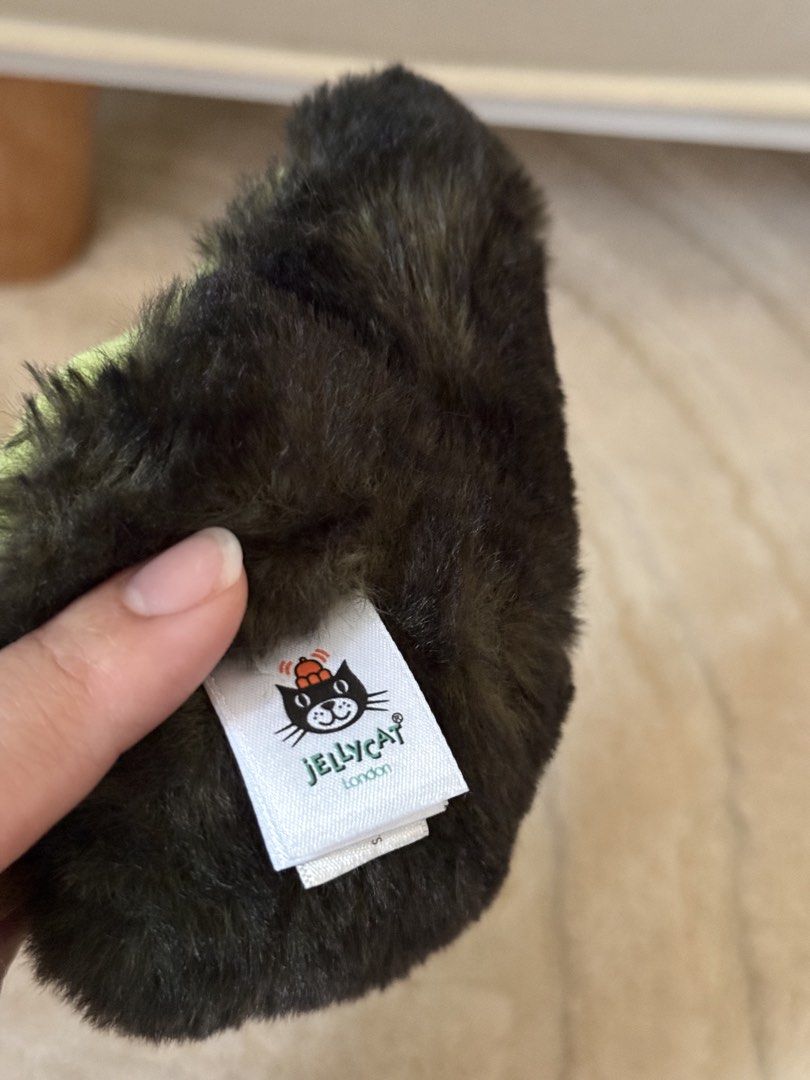 Jellycat avocado (Category: Plushies & Soft Toys) located in Tagaytay City. Submitted by denalycoco51 (Listing ID 1467626676, Image 2). Description: Please manage expectations before claiming! 💕 • NO REFUND / NO EXCHANGE — all sales are final. • ITEM CONDITION: Good as new, Only used for display. • Authenticity guaranteed • Please check all photos & descriptions carefully. • Payment within 24 hours unless otherwise agreed. • Reservations: 1 day 