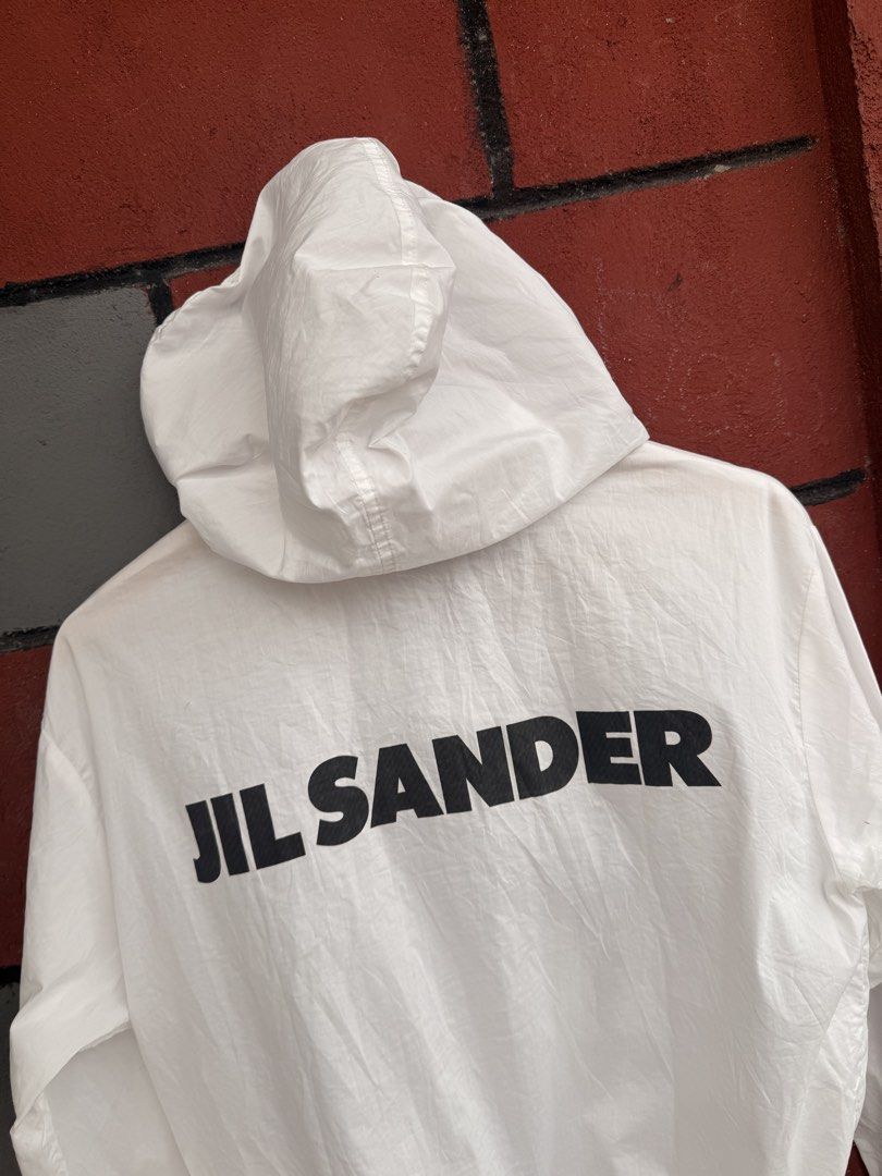 Jil Sander (Category: Coats, Jackets and Outerwear) located in Baguio. Submitted by mardimercredi14 (Listing ID 1467643720, Image 2). Description: 🔥 Jil Sander Dimensions: 22*23 Condition: very good Color Rate: 10 ❌ missing one snap button.