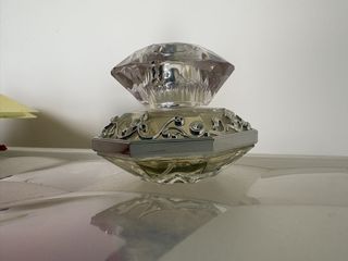 （分類：）位於 。 由 bellezaselected 提交（商品編號 1467616069，圖片 1）。簡介： 。