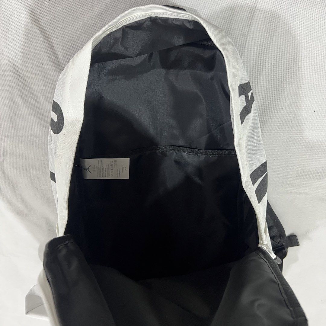 Jordan Backpack (Category: Backpacks) located in Cavite. Submitted by itsayaaa (Listing ID 1467740824, Image 3). Description: Jordan Backpack Issue: No issue Condition: Excellent Condition STARTING BID: 150 INCREMENT: 50 CLAIM: 📩.