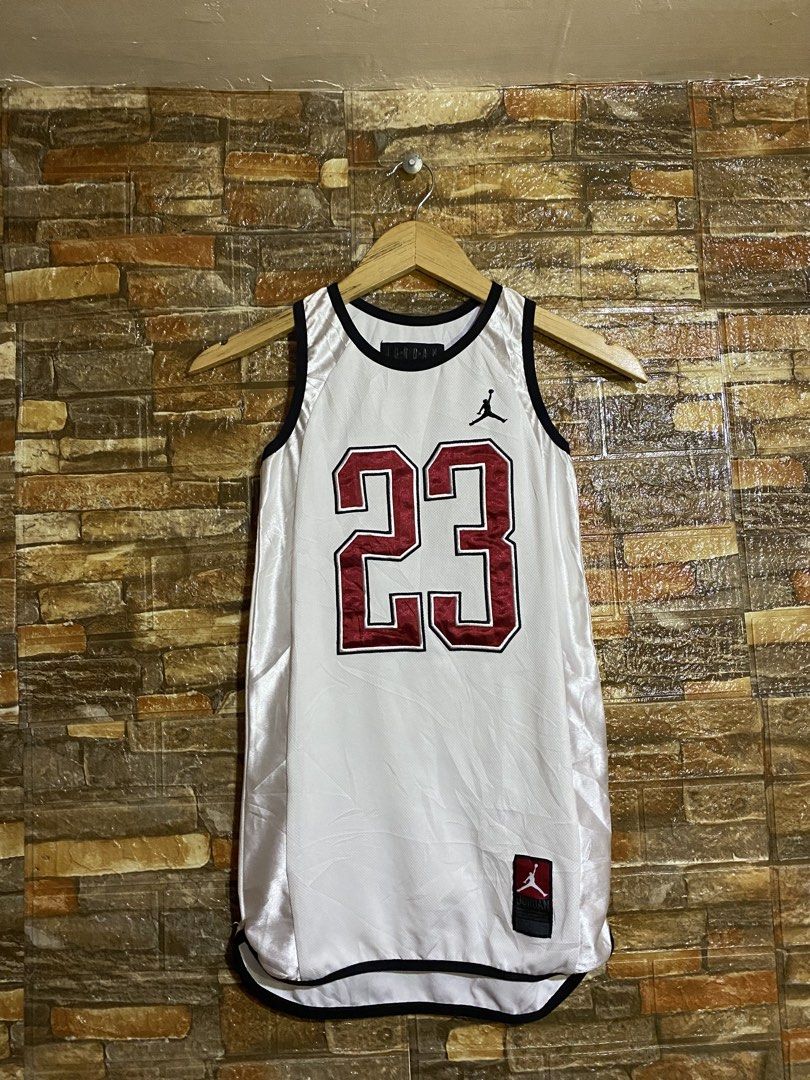Jordan Jersey youth sizes (Category: Tshirts & Polo Shirts ) located in Cebu City. Submitted by arsenyong (Listing ID 1467752052, Image 1). Description: 13 width 26 length Excellent No issue .