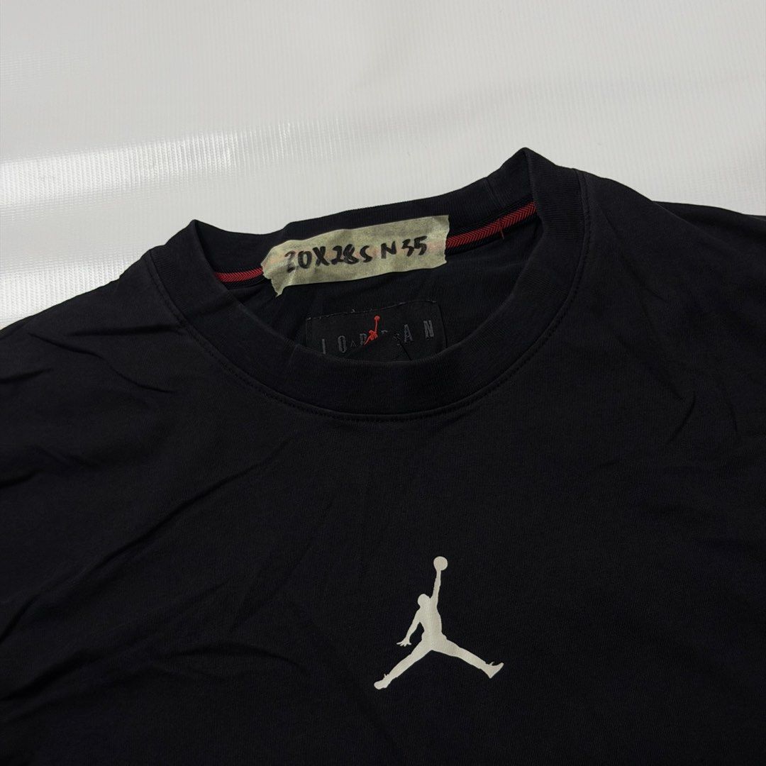 JORDAN Mid logo Drifit Tshirt (Category: Tshirts & Polo Shirts ) located in Gapan. Submitted by rasthriftshop (Listing ID 1467797082, Image 2). Description: JORDAN Size on tag: S Dimes: 20 x 28 ₱500 + sf Condition: Vgood Color rate: 9/10 Issue: None.