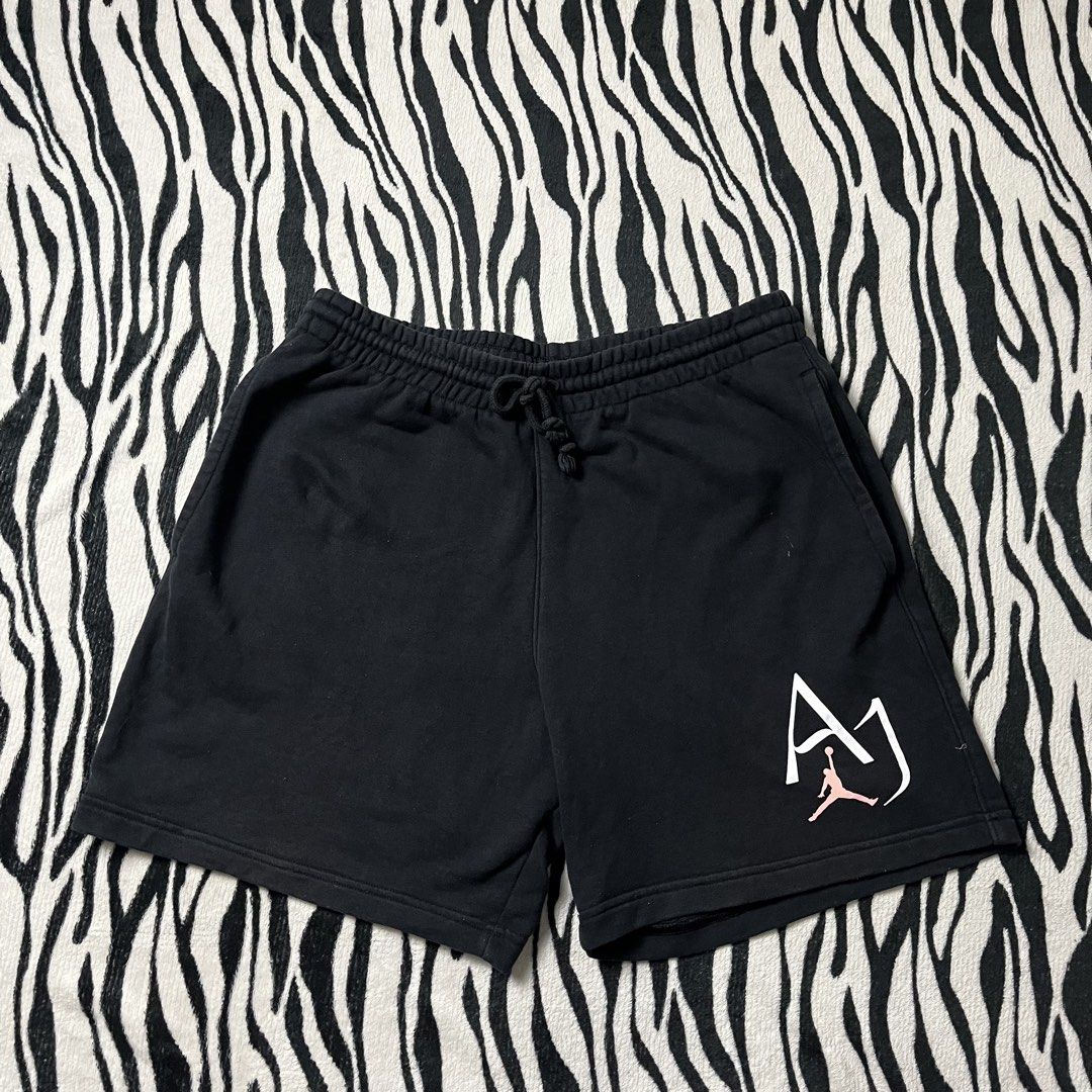 Jordan short cotton (Category: Shorts) located in Manila. Submitted by royaldripmanila (Listing ID 1467636609, Image 1). Description: No issue W32-34 L18.