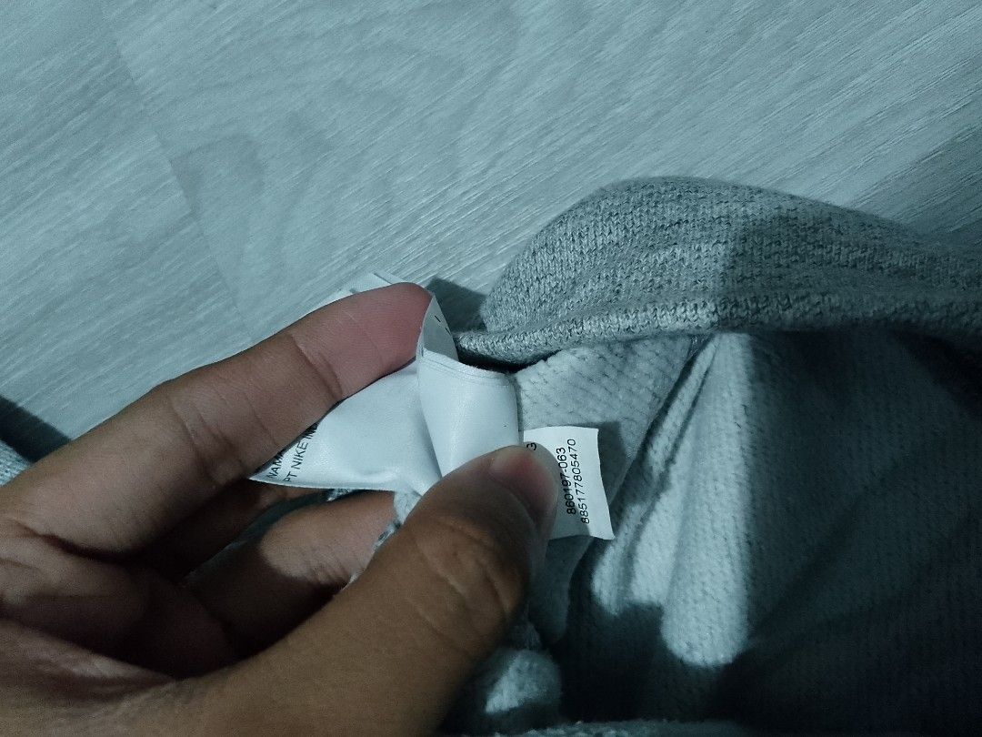 JORDAN TECH (Category: Activewear) located in Manila. Submitted by thriftni_theo (Listing ID 1467637788, Image 3). Description: SOLID CONDITION.