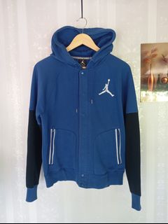 (Category: ) located in . Submitted by af_thriftshp7 (Listing ID 1467657266, Image 1). Description: .