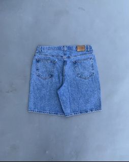 (Category: ) located in . Submitted by thriftninaid (Listing ID 1467755398, Image 1). Description: .