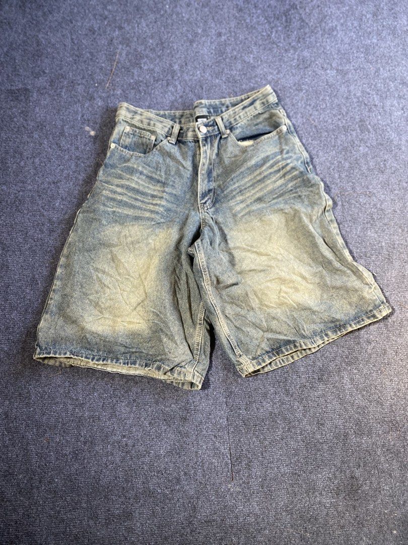 Jorts Unisex Y2K Trend Random Branded (Category: Shorts) located in Manila. Submitted by online_selector (Listing ID 1467735727, Image 3). Description: .
