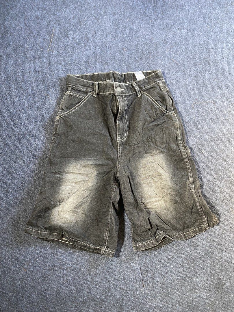Jorts Unisex Y2K Trend Random Branded (Category: Shorts) located in Manila. Submitted by online_selector (Listing ID 1467735727, Image 2). Description: .