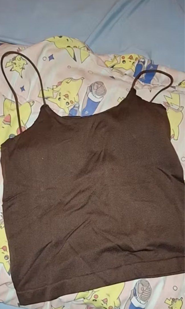 Joy basic tanktop (Kategori: Atasan) berada di Cilegon. Dikirim oleh purefox_428221 (ID iklan 1467831743, Gambar 3). Deskripsi: ✔️ Jual murah BU, Kondisi barang sesuai foto.