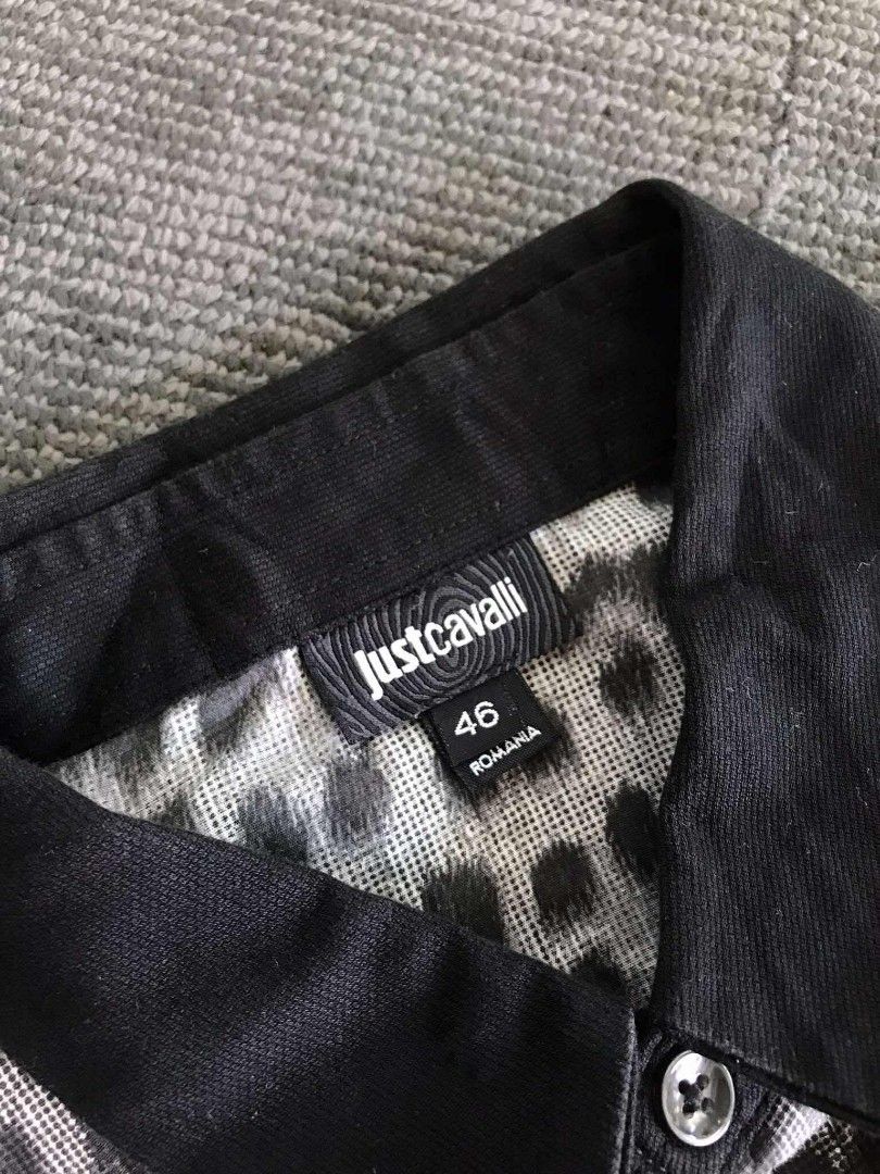 JUST CAVALLI 2000's LEOPARD BUTTON DOWN SHIRT (Category: Luxury Apparel) located in Argao. Submitted by thrift_ni_ar (Listing ID 1467636224, Image 3). Description: JUST CAVALLI 2000's LEOPARD BUTTON DOWN SHIRT ‼️ AUTHENTIC/LEGIT AS NEW CONDITION SIZE 46 W 20 / L 29 COLORATE 9.8 / 10 ISSUE : ❌❌❌ 2,500 + SF 🛒🛒.