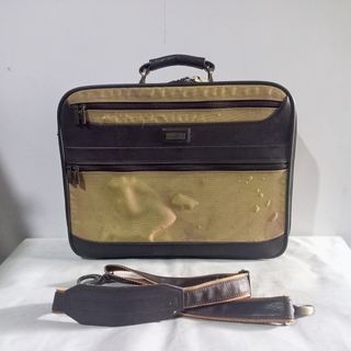(Kategori: ) berada di . Dikirim oleh mukhlis.room_9045 (ID iklan 1467799713, Gambar 1). Deskripsi: .