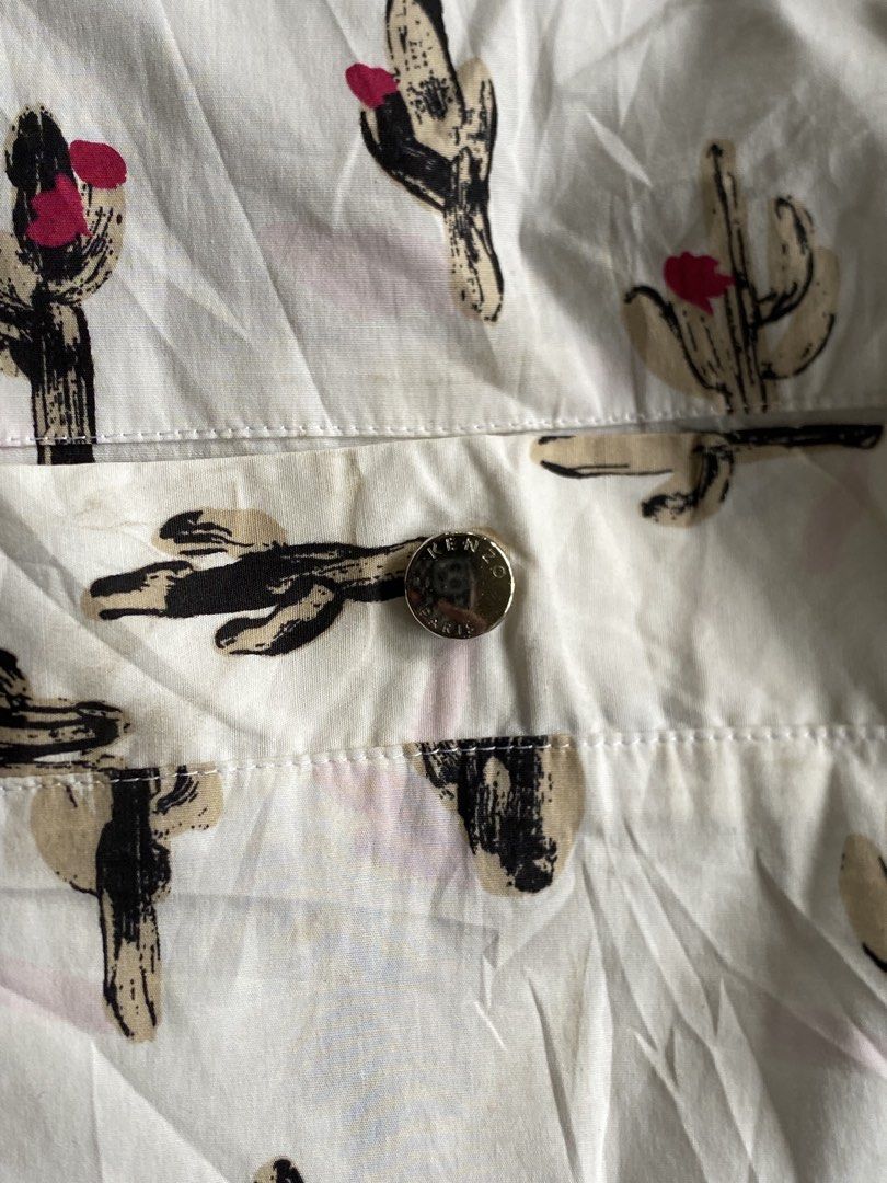 KENZO Paris Cactus Print Button-Down Shirt Size 36 (Category: Shirts) located in Dapitan. Submitted by bolandojh07634 (Listing ID 1467612402, Image 3). Description: 𝐊𝐄𝐍𝐙𝐎 20 width 26 front ; 29 back length Medium to Large No Issue As New Condition 🏷️450.