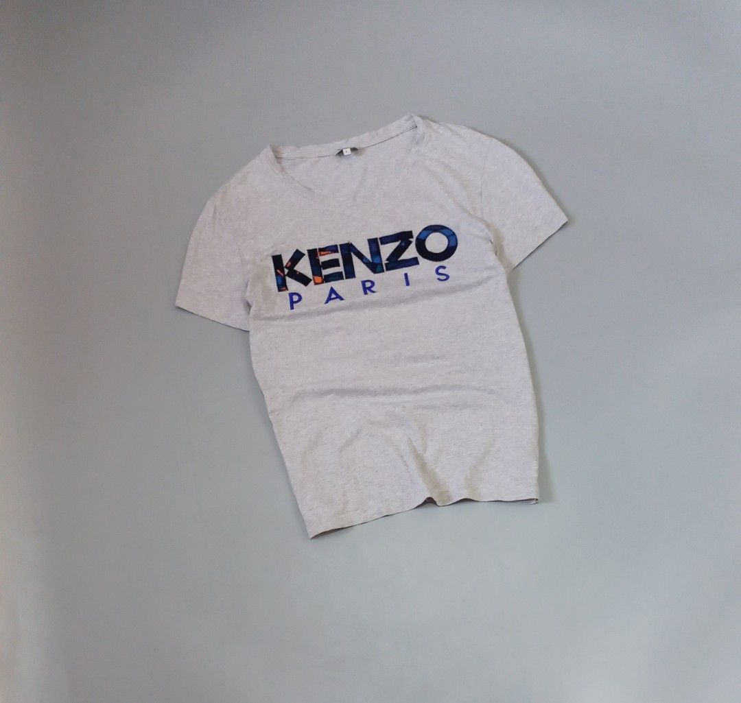 Kenzo Paris Patchwork Logo Grey T-Shirt (Category: Activewear) located in Cebu City. Submitted by MrLiks_123 (Listing ID 1467623054, Image 3). Description: Kenzo pariz embroidered patch work gray shirt Large womens size Fit also to men small to Med Width 20 / length 24½ Excellent condi! Cebu location Dm🙇.