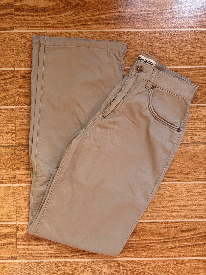 Khaki Pants (Category: Jeans) located in Manila. Submitted by _foryou (Listing ID 1467672598, Image 3). Description: dm for when worn! used only once tag: size 27 but fits xs-s.