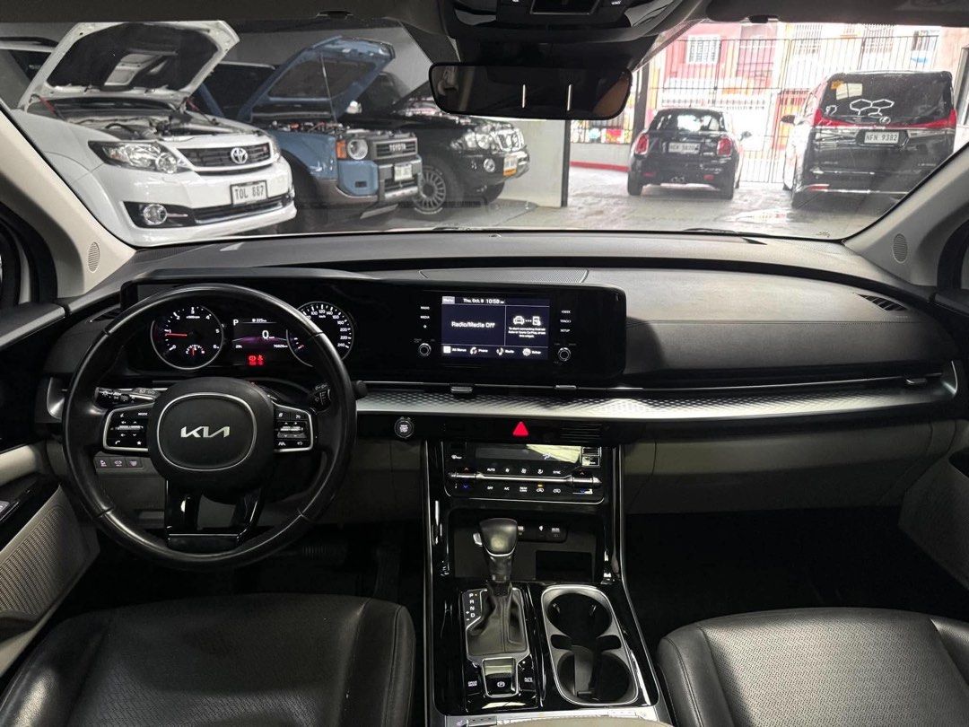 Kia Carnival SXA Auto (Category: Used Cars) located in Manila. Submitted by quality_cars (Listing ID 1467681628, Image 3). Description: ‎🇮🇹FOR SALE | FINANCING | TRADE IN🇮🇹 ‎Vehicle Model: 2022 Kia Carnival SXA ‎Engine: 2.2L Diesel ‎Transmission: 8-Speed Automatic Transmission ‎Mileage Reading: 70,+++ kms Casa Maintained ‎ ‎Selling Price: ‎Php 1,448,000 - Slightly Negotiable upon viewing ‎ ‎Unit Features & Specification: - TouchScreen HeadUni