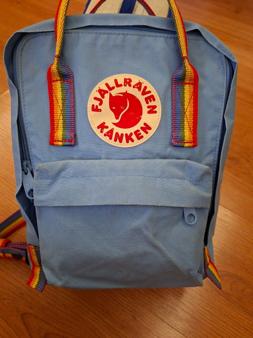 Kid's Kanken backpack(mini) (Category: Babies & Kids Fashion) located in Quezon City. Submitted by divinepsalm31 (Listing ID 1467610400, Image 1). Description: .