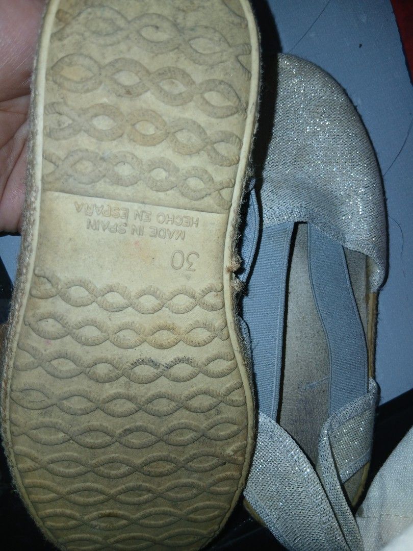 kids shoes (Category: Babies & Kids Fashion) located in Manila. Submitted by dhenz39 (Listing ID 1467744377, Image 2). Description: - Bundle of 4 pairs of kids' casual shoes - Pair 1: Pink glitter Frozen sneakers - Pair 2: Silver sparkly slip-ons (Made in Spain) - Pair 3: Floral print lace-up sneakers (Size US 10.5) - Pair 4: Burgundy Vans lace-up sneakers - Condition: Regular wear with scuffs and dirty soles - Perfect for everyday use and play.