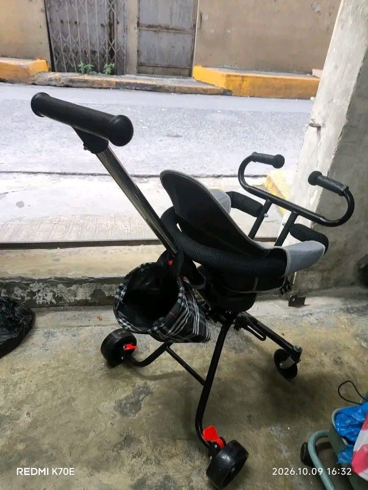 Kids/Baby Stroller (Category: Strollers) located in Makati City. Submitted by oideme (Listing ID 1467612732, Image 2). Description: .