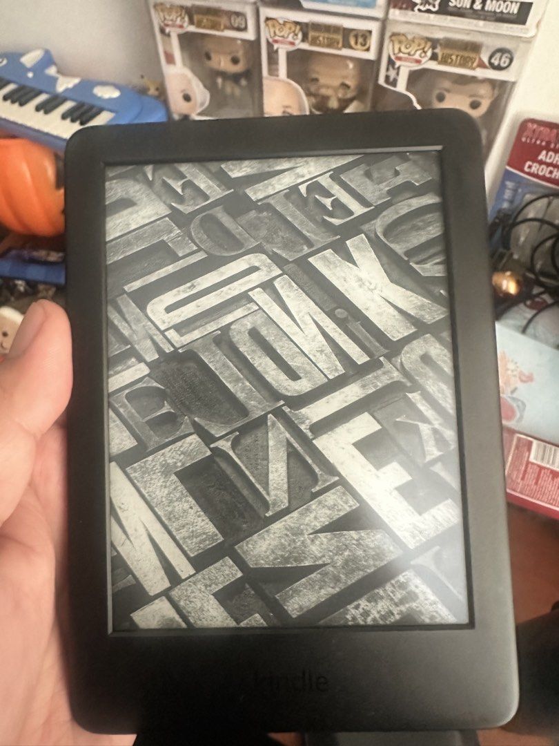 Kindle 10th gen (Category: E-Readers) located in Paranaque City. Submitted by kakapi227 (Listing ID 1467623419, Image 1). Description: .
